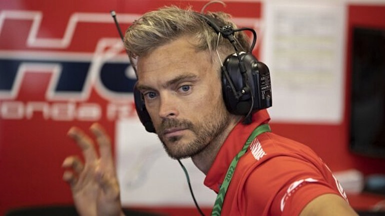 SBK Camier: “οι κανονισμοί στα Superbike ευνοούν την κυριαρχία της Ducati”